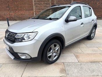 Used Dacia Sandero Stepway 2018 for sale - 78416555: Photo