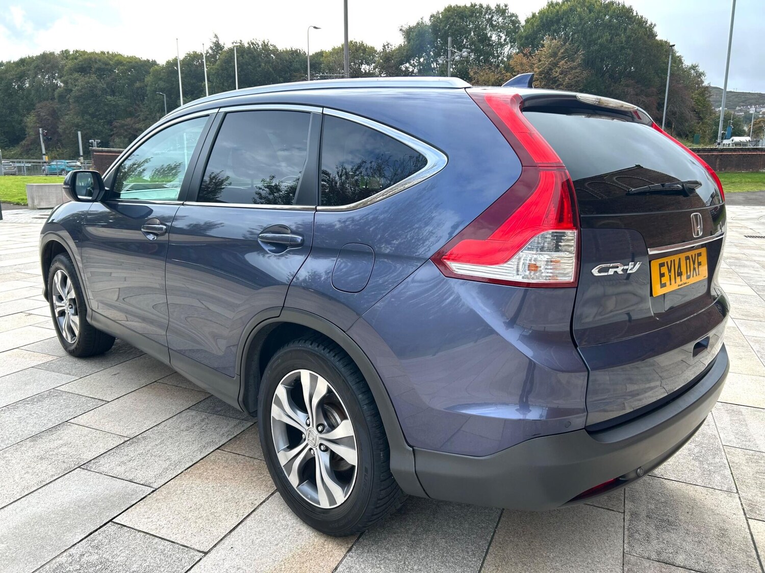 Used Honda CR-V 2014 for sale - 76214418: Photo 4