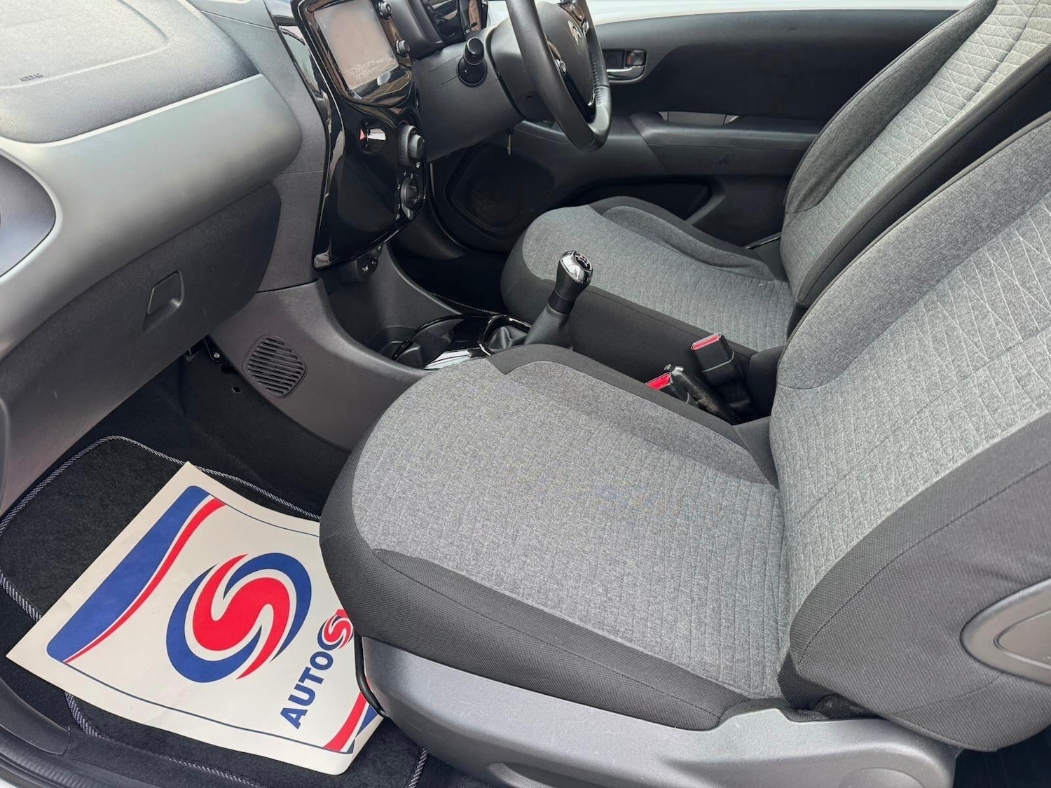 Used Citroen C1 2014 for sale - 76824203: Photo 33