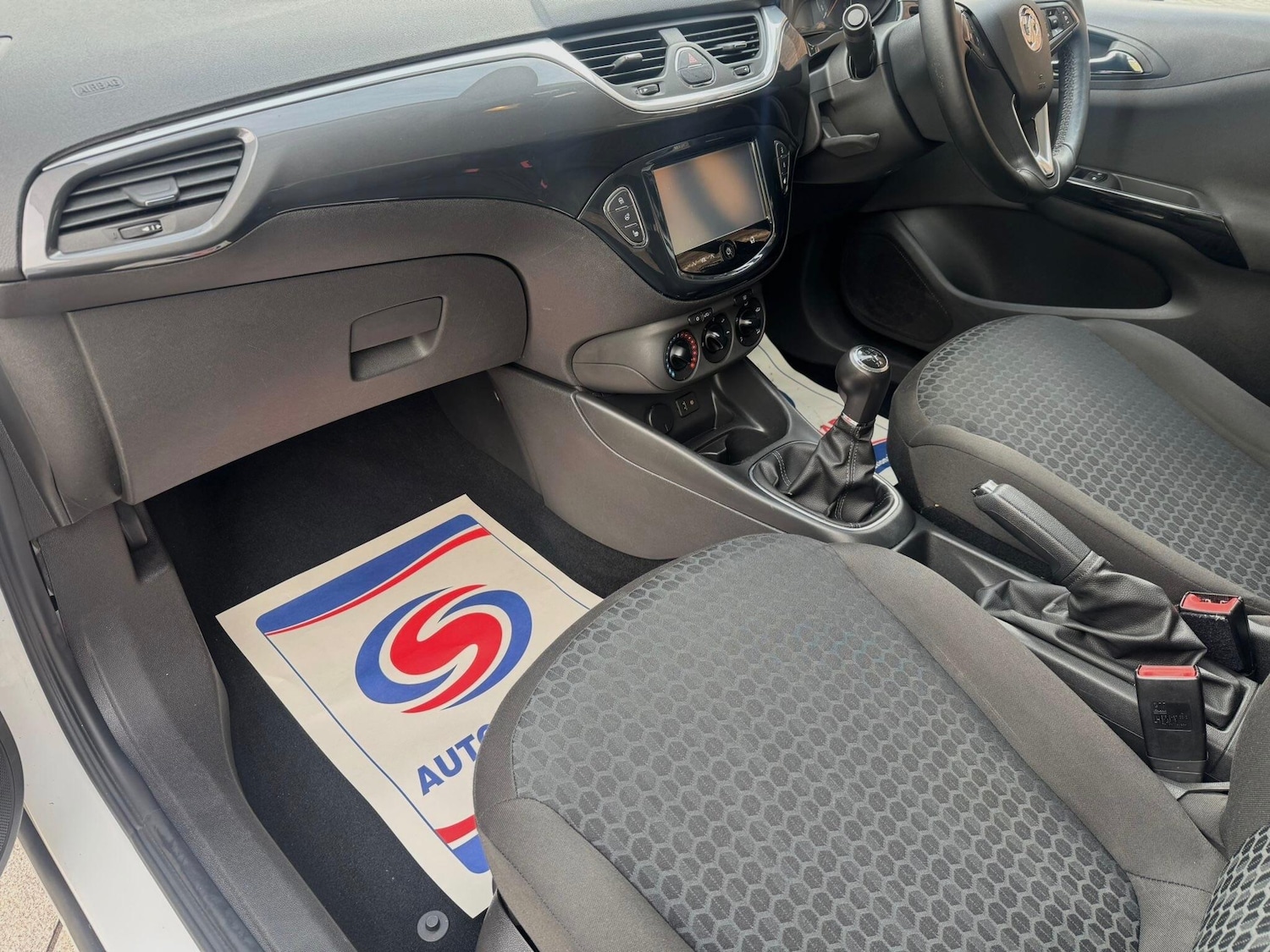 Used Vauxhall Corsa 2015 for sale - 76136272: Photo 24