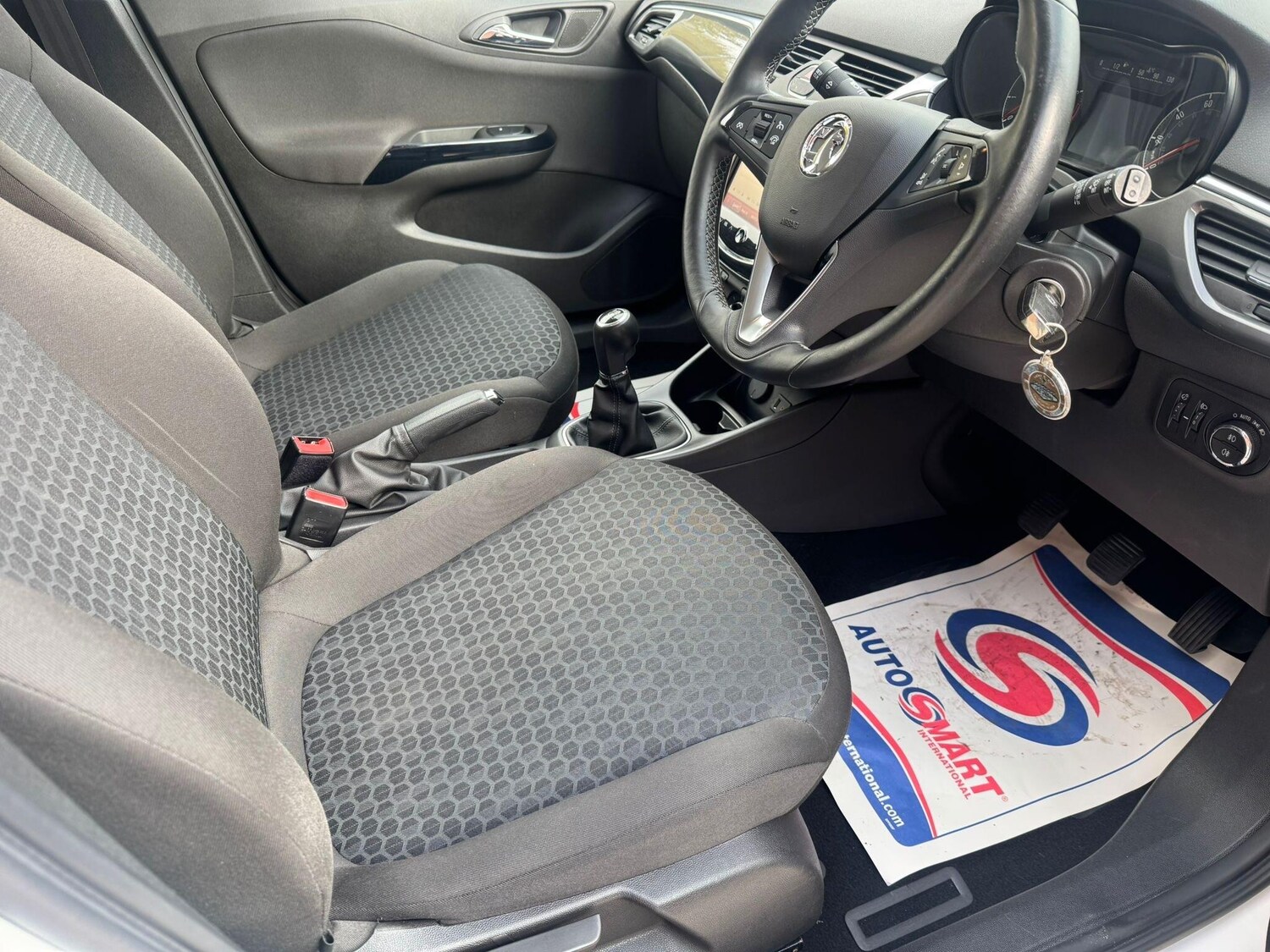 Used Vauxhall Corsa 2015 for sale - 76136272: Photo 25