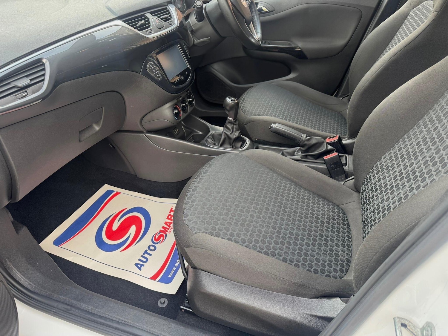 Used Vauxhall Corsa 2015 for sale - 76136272: Photo 35