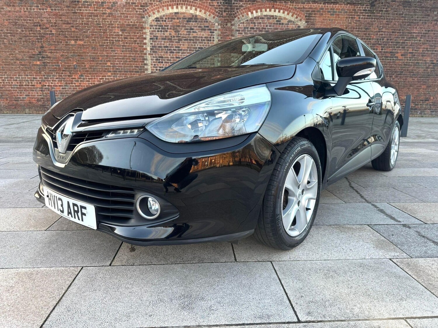 Used Renault Clio for sale - 77738129: Photo 11