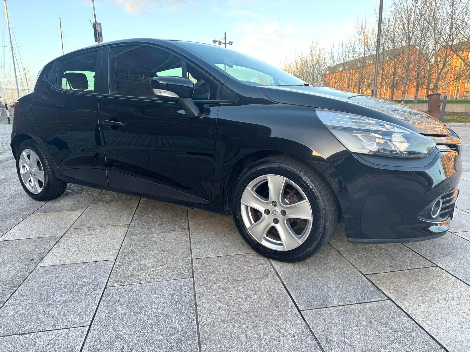 Used Renault Clio for sale - 77738129: Photo 6