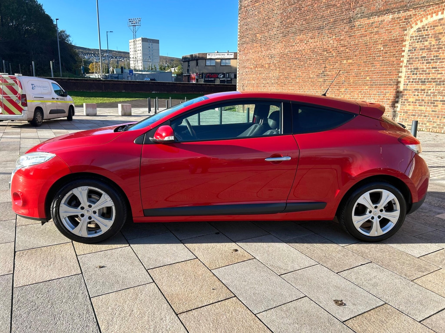 Used Renault Megane 2010 for sale - 76349187: Photo 3
