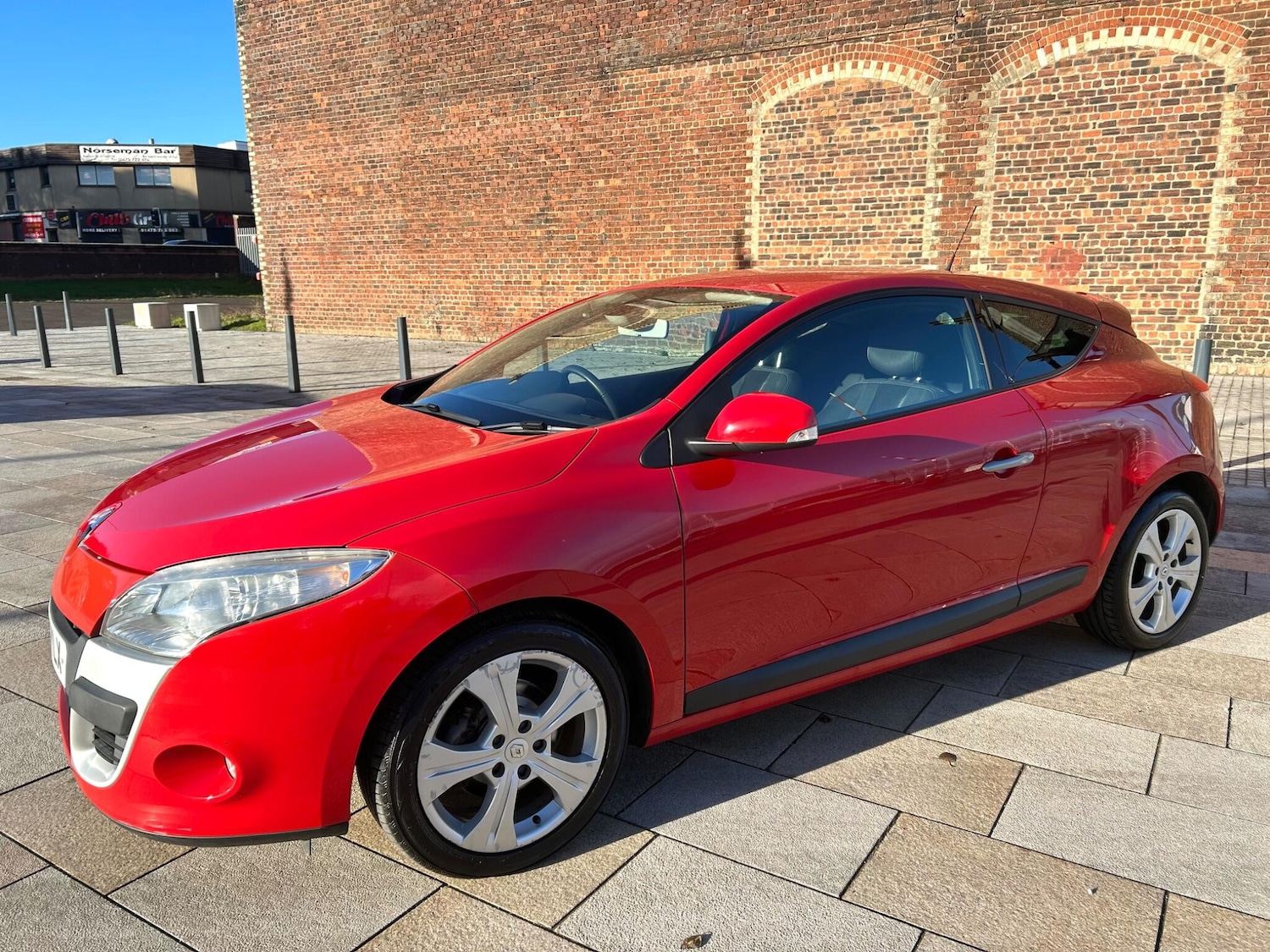 Used Renault Megane 2010 for sale - 76349187: Photo 7