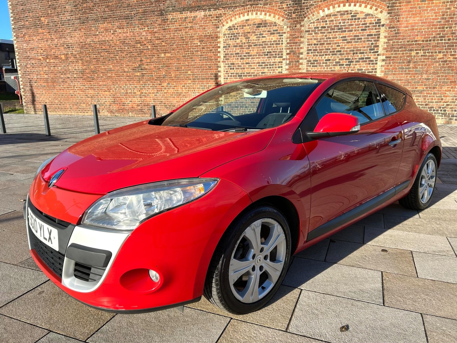 Used Renault Megane 2010 for sale - 76349187: Photo 8
