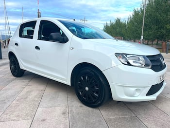 Used Dacia Sandero 2016 for sale - 79634794: Photo