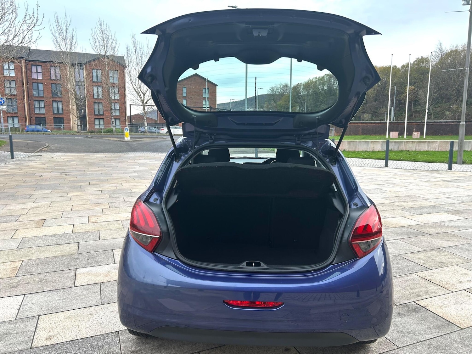 Used Peugeot 208 2016 for sale - 76658694: Photo 24