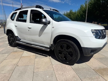 Used Dacia Duster 2017 for sale - 78704808: Photo