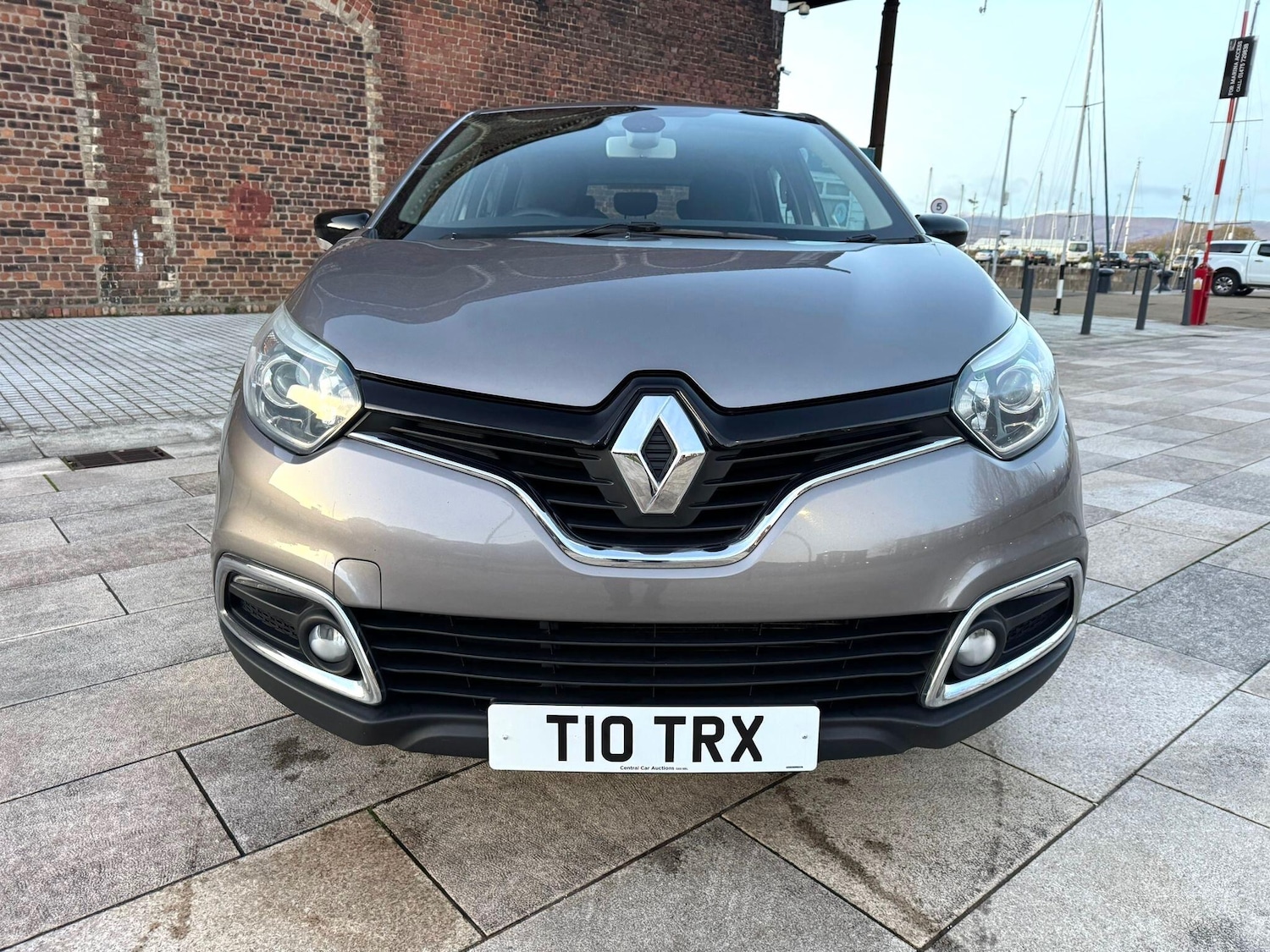 Used Renault Captur 2015 for sale - 76645132: Photo 13