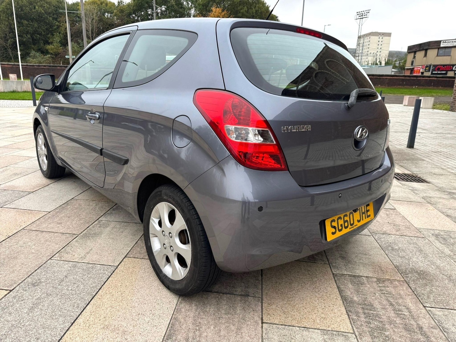 Used Hyundai i20 2010 for sale - 76270208: Photo 9