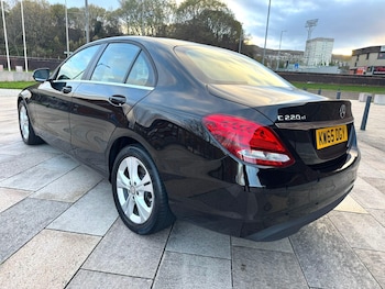 Used Mercedes-Benz C Class 2016 for sale - 76592797: Photo