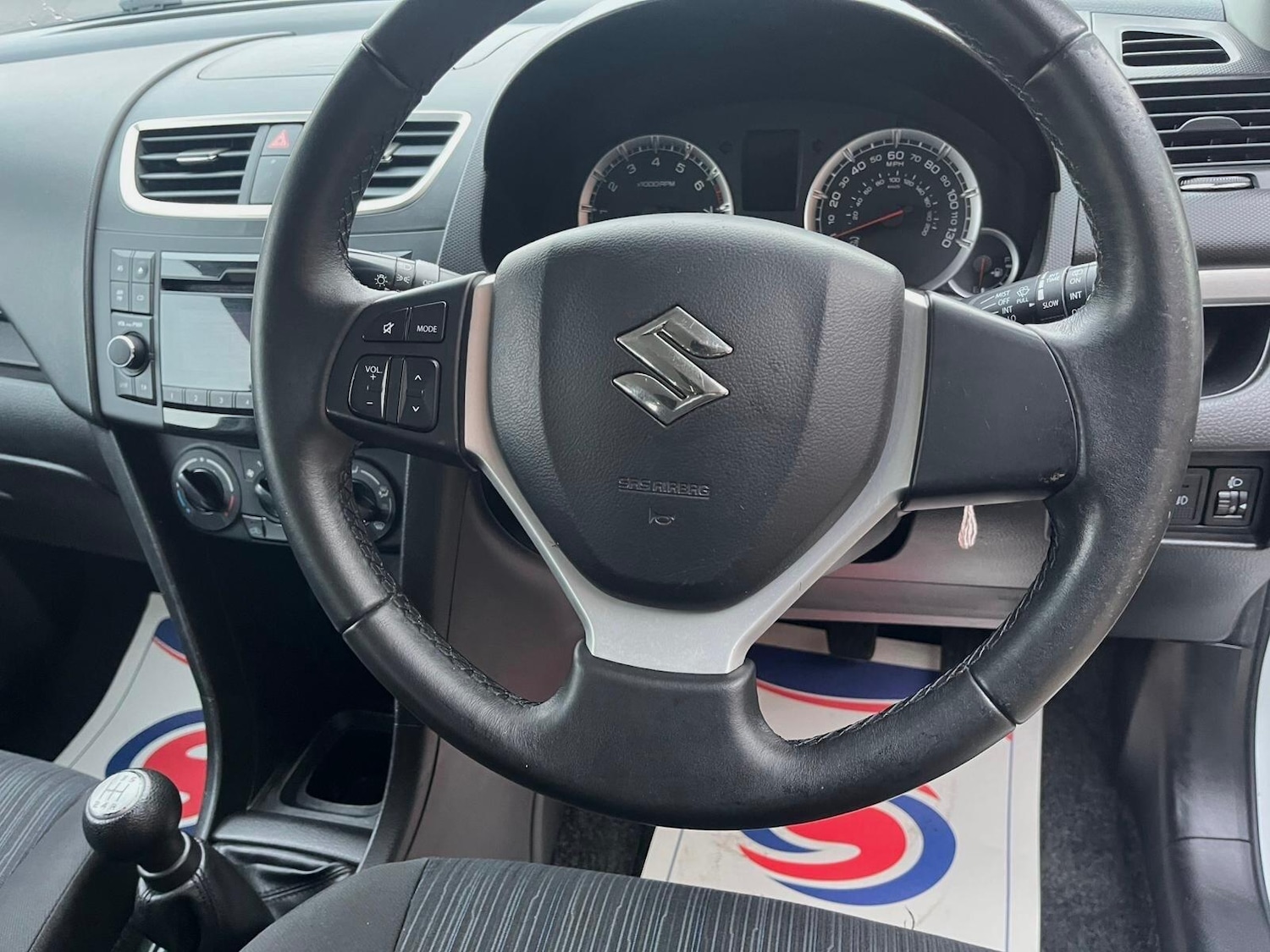 Used Suzuki Swift 2014 for sale - 77400460: Photo 24