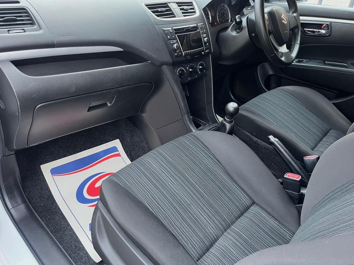 Used Suzuki Swift 2014 for sale - 77400460: Photo 28