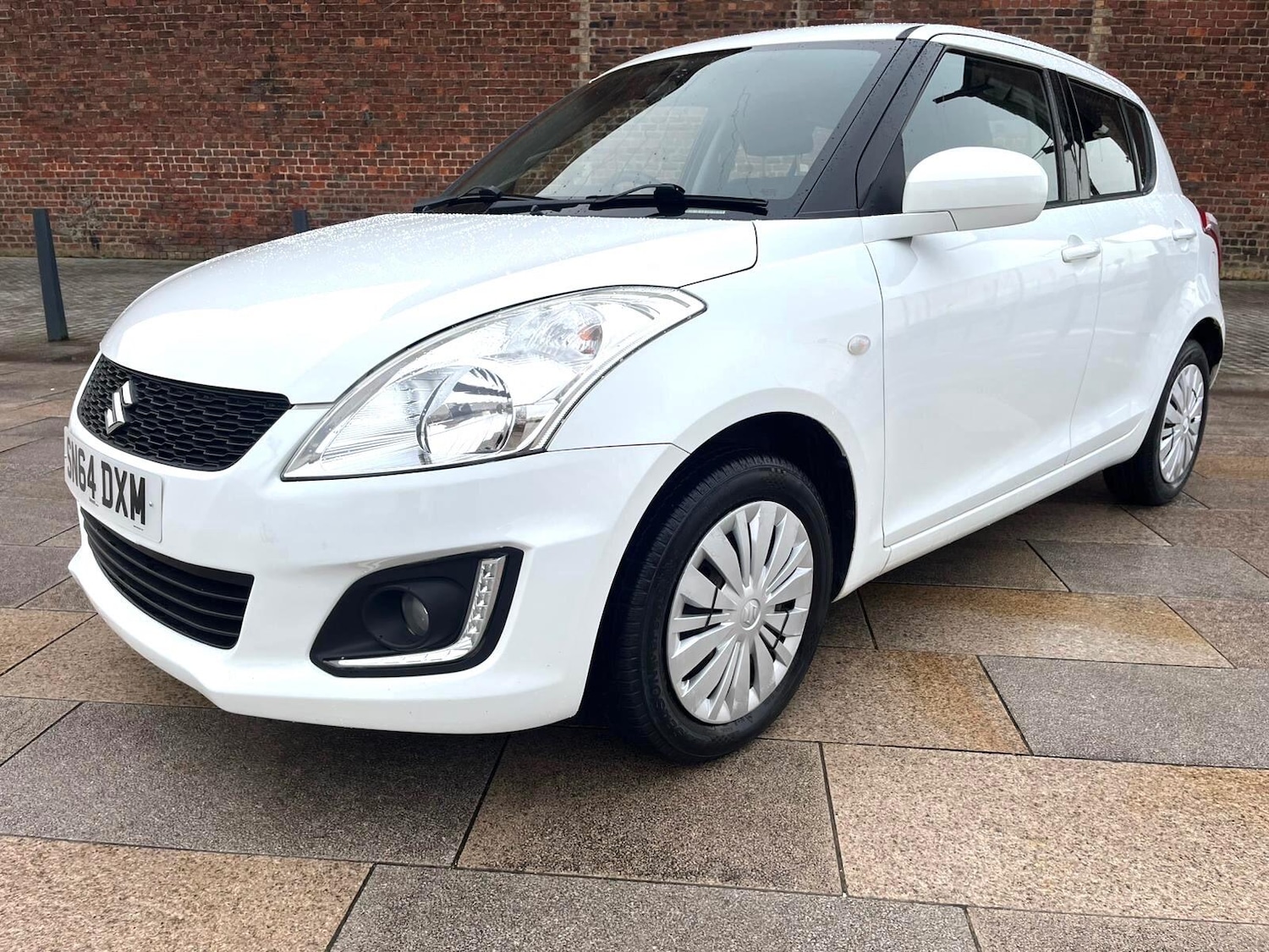 Used Suzuki Swift 2014 for sale - 77400460: Photo 3