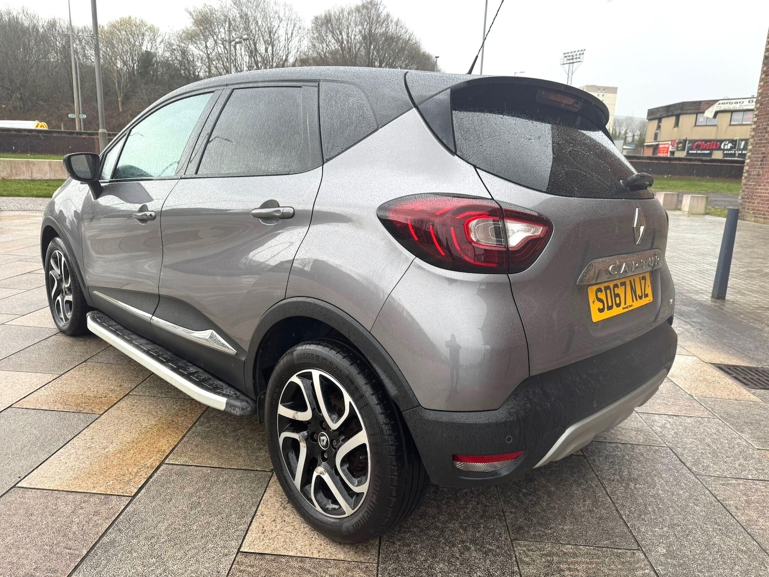 Used Renault Captur for sale - 78006360: Photo 4