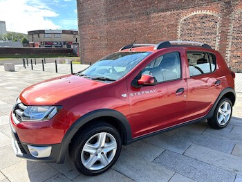 Used Dacia Sandero Stepway 2014 for sale - 75927563: Photo