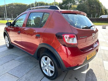 Used Dacia Sandero Stepway 2014 for sale - 75927563: Photo