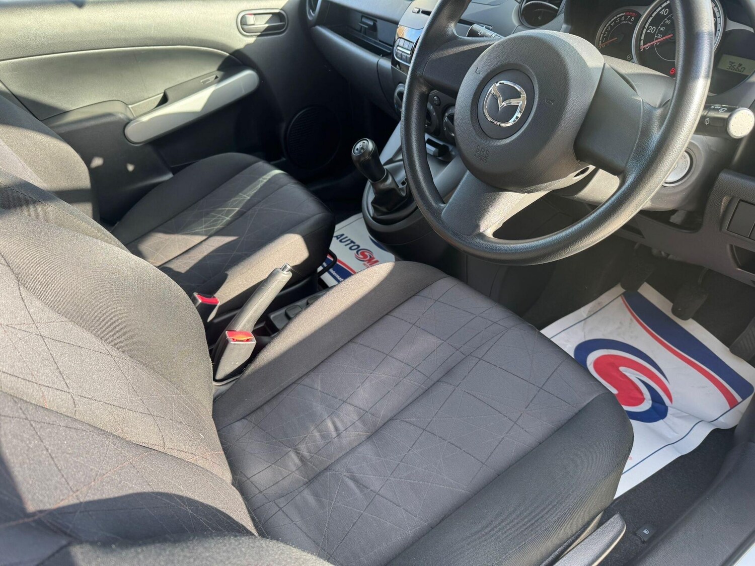 Used Mazda Mazda2 for sale - 77738745: Photo 15