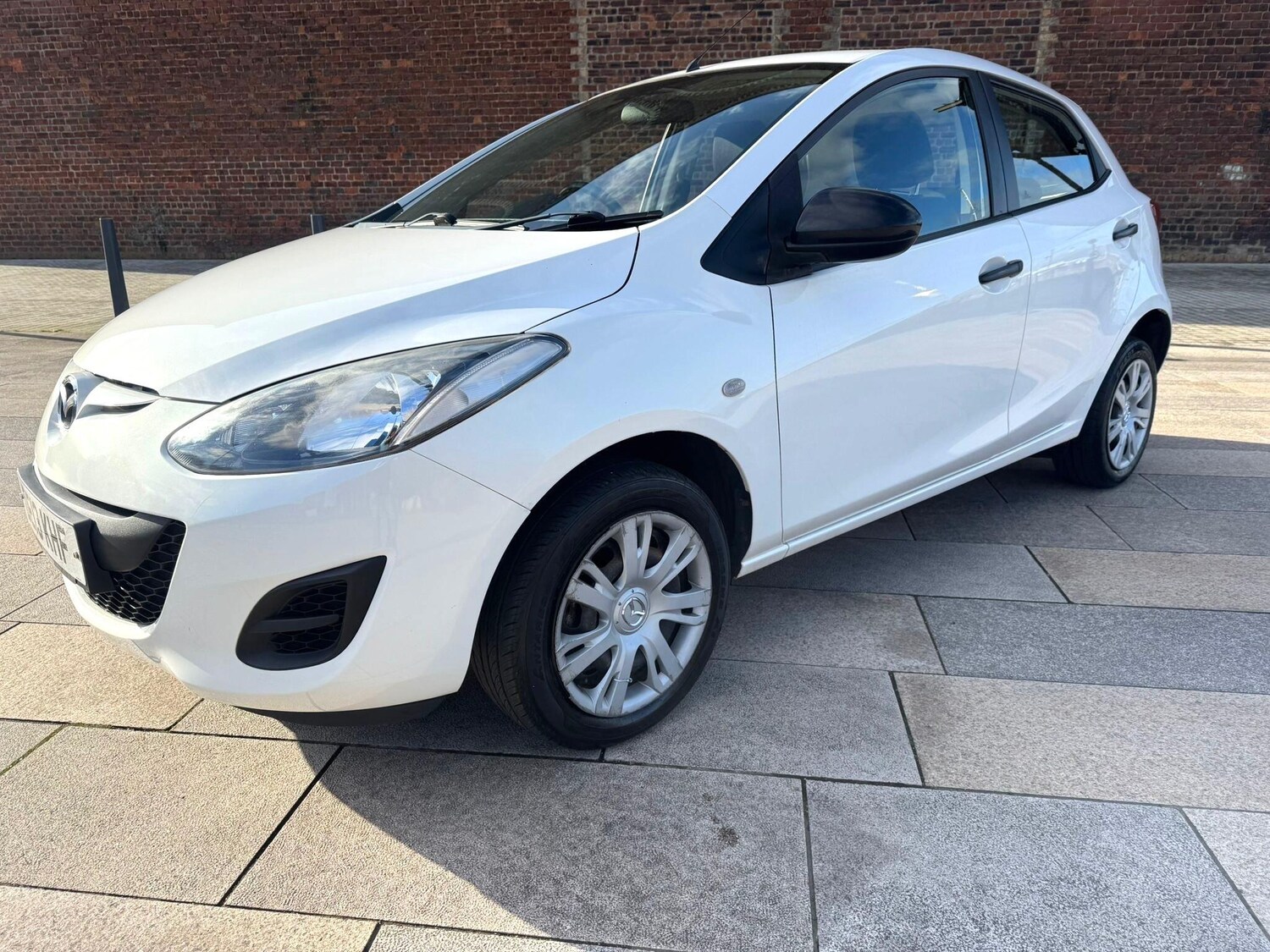 Used Mazda Mazda2 for sale - 77738745: Photo 6