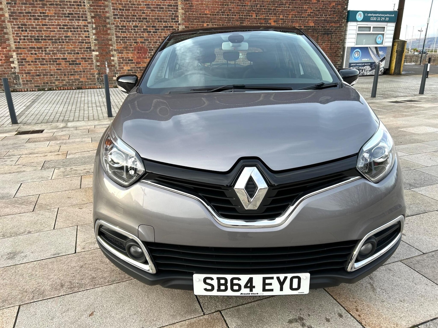 Used Renault Captur for sale - 76473498: Photo 2