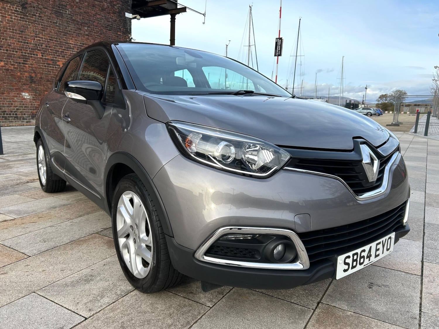 Used Renault Captur for sale - 76473498: Photo 6