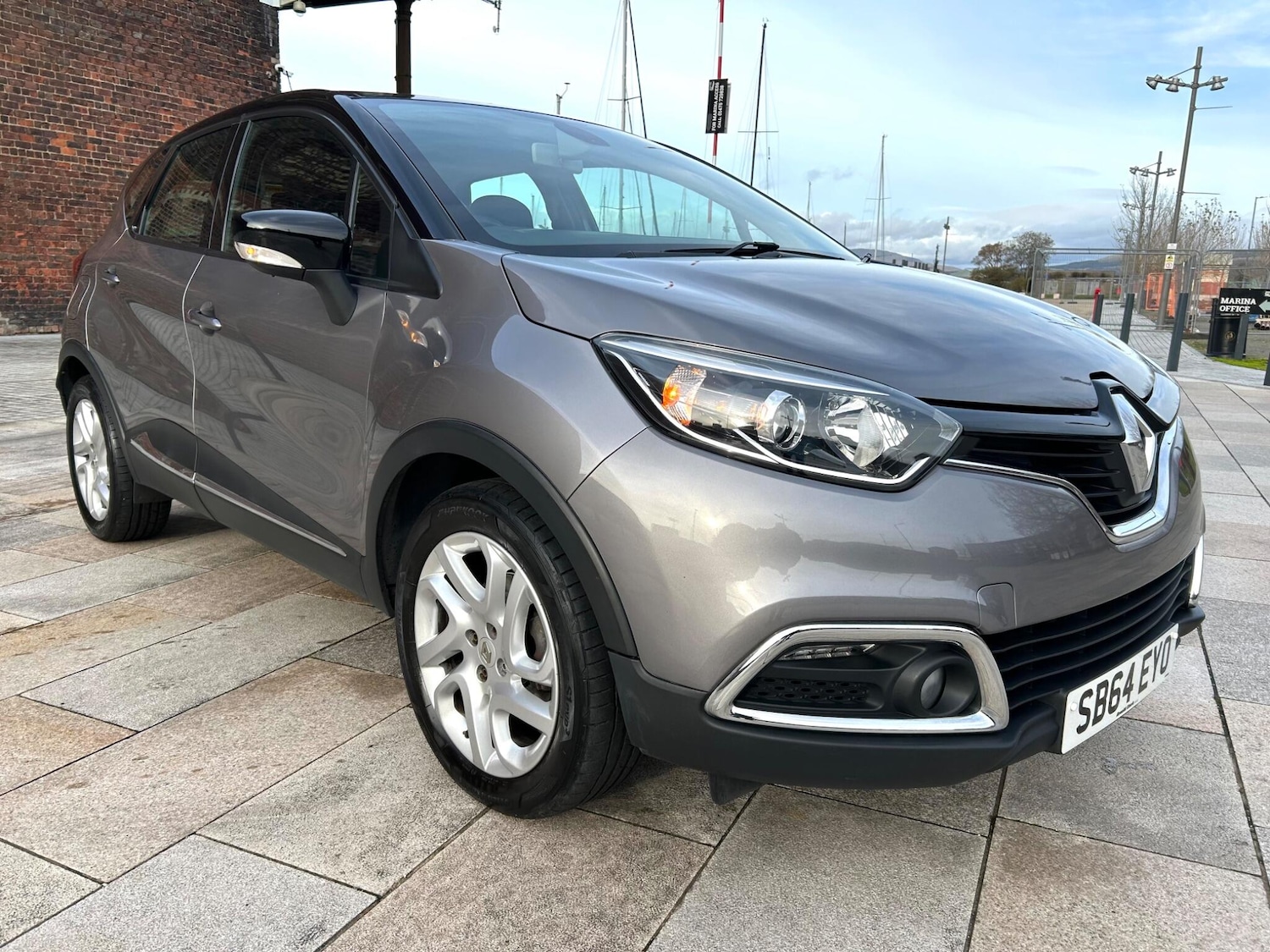 Used Renault Captur for sale - 76473498: Photo 7