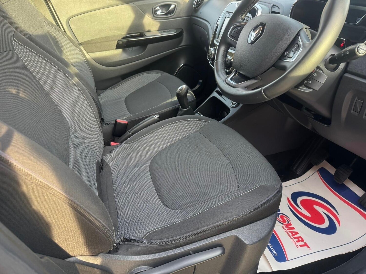 Used Renault Captur for sale - 77586794: Photo 18