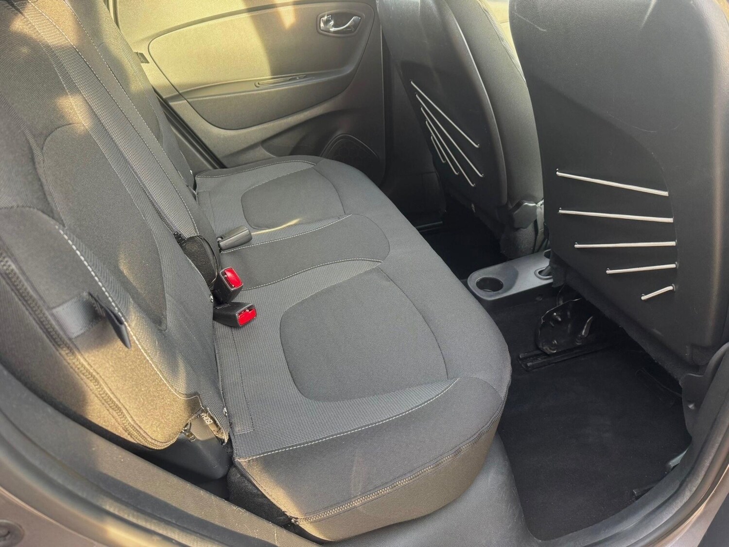 Used Renault Captur for sale - 77586794: Photo 21