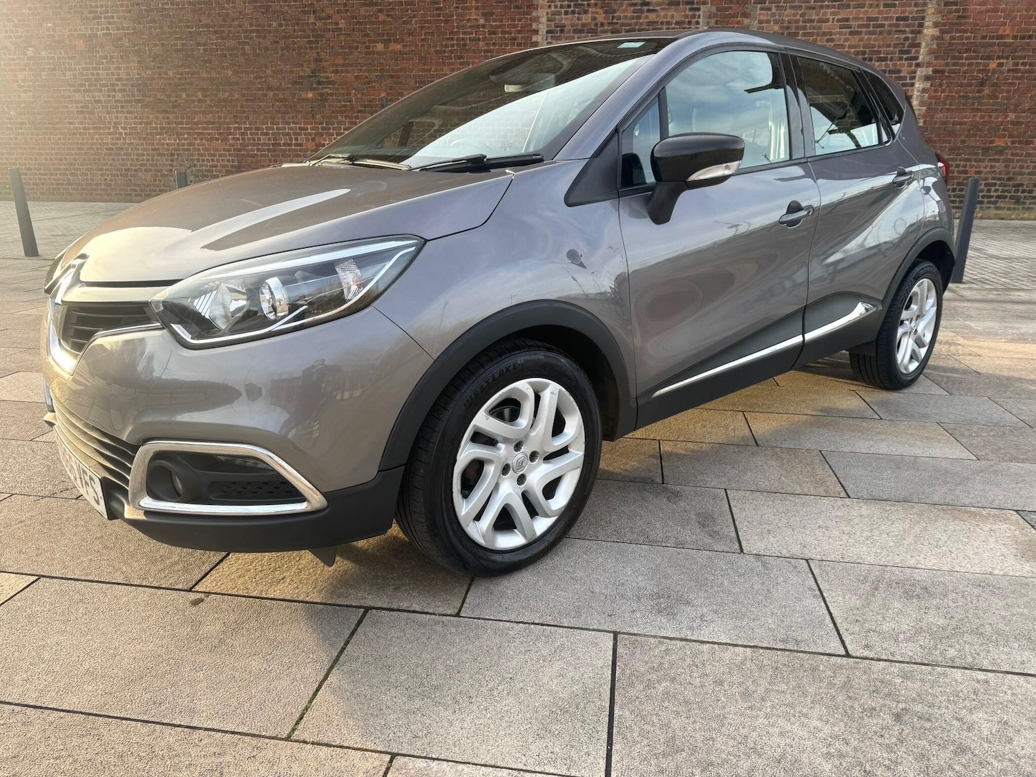 Used Renault Captur for sale - 77586794: Photo 3