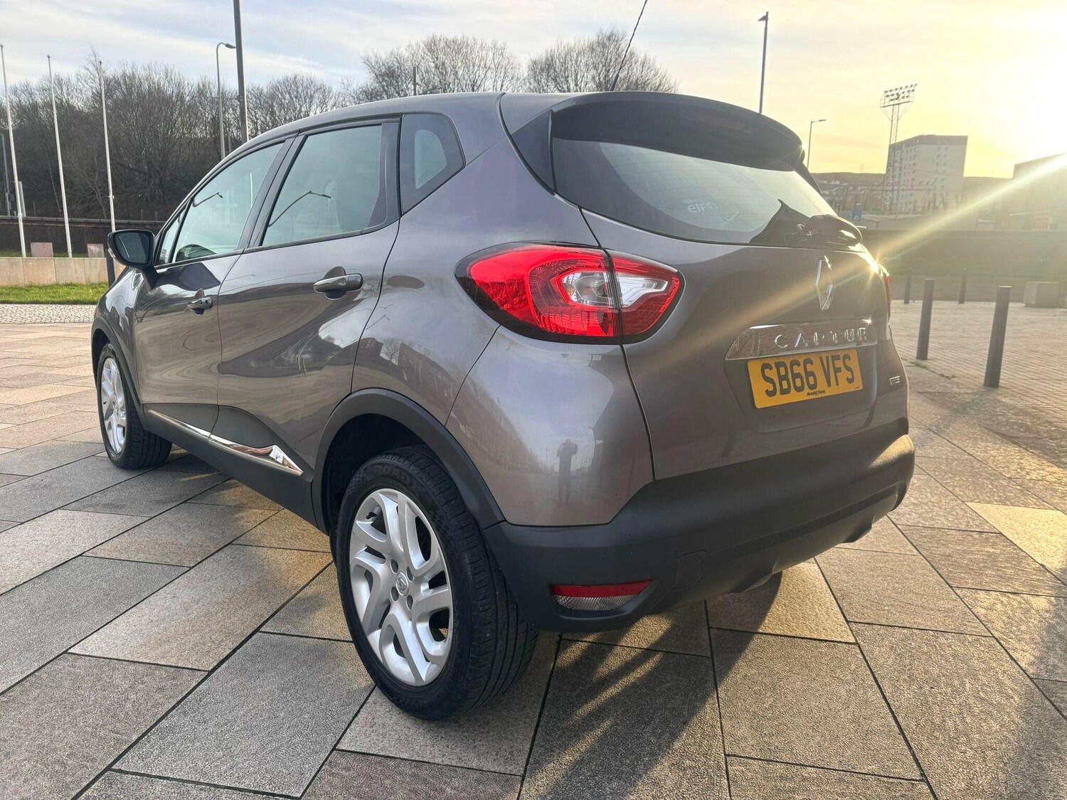 Used Renault Captur for sale - 77586794: Photo 4