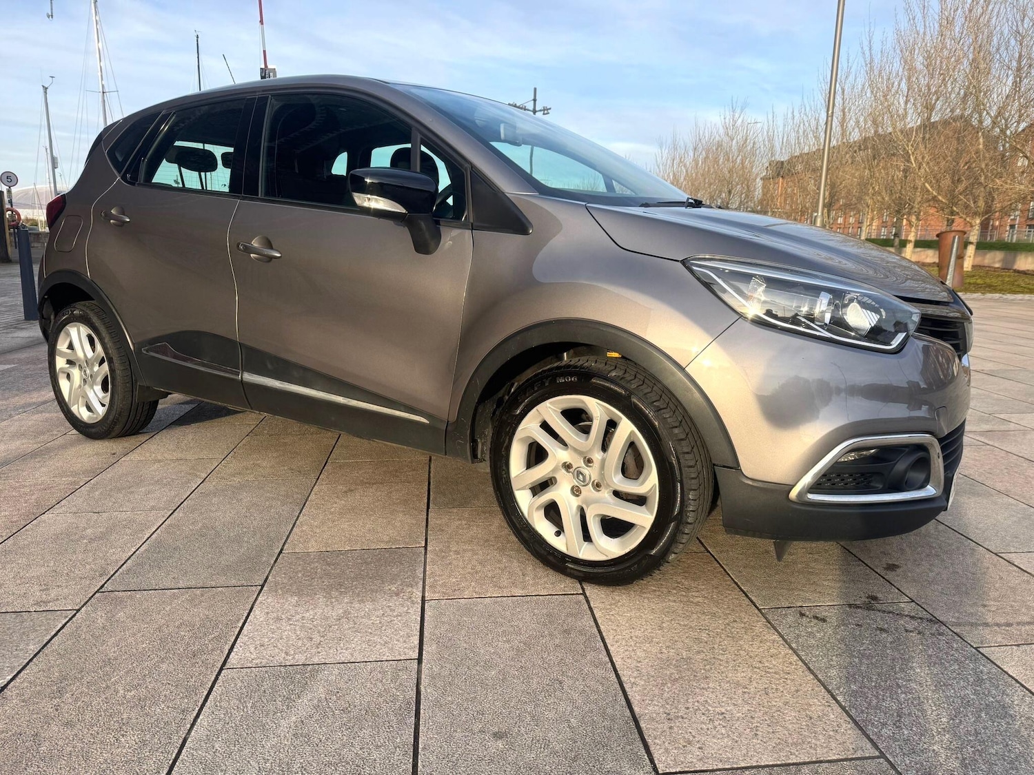Used Renault Captur for sale - 77586794: Photo 5
