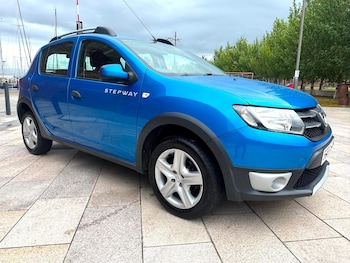 Used Dacia Sandero Stepway 2015 for sale - 79349481: Photo