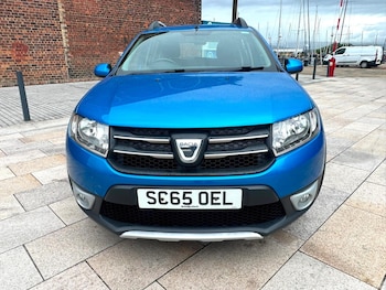 Used Dacia Sandero Stepway 2015 for sale - 79349481: Photo