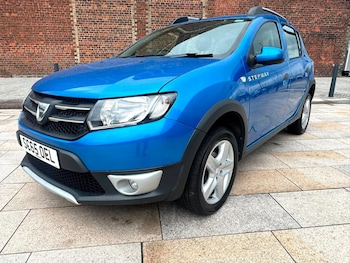 Used Dacia Sandero Stepway 2015 for sale - 79349481: Photo