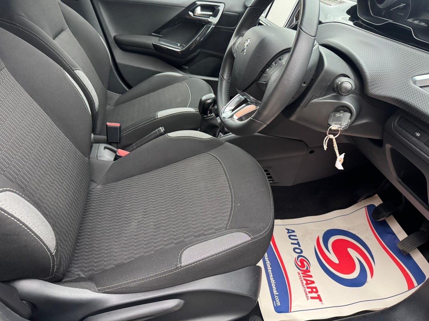 Used Peugeot 208 for sale - 77510839: Photo 16