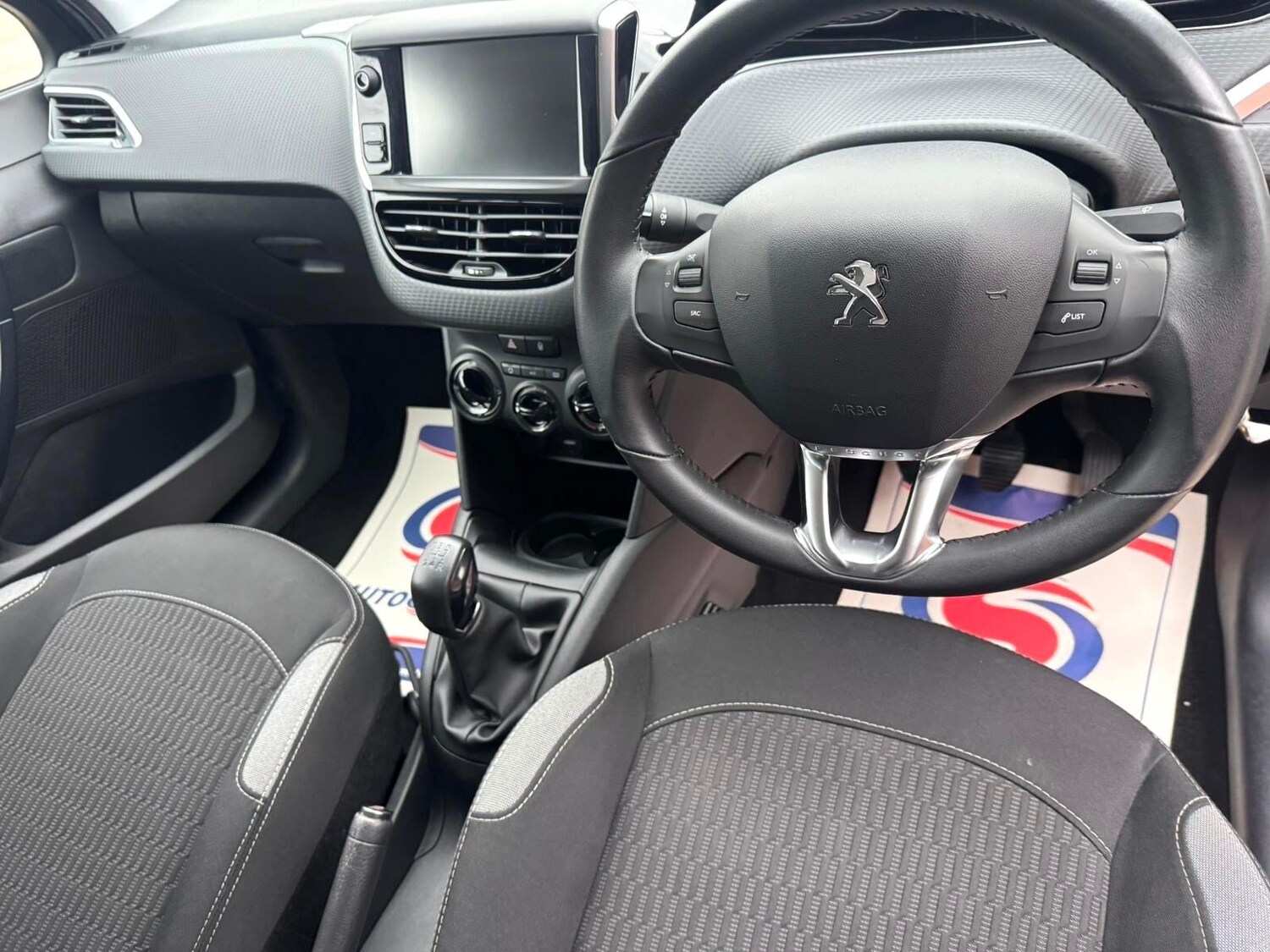 Used Peugeot 208 for sale - 77510839: Photo 25