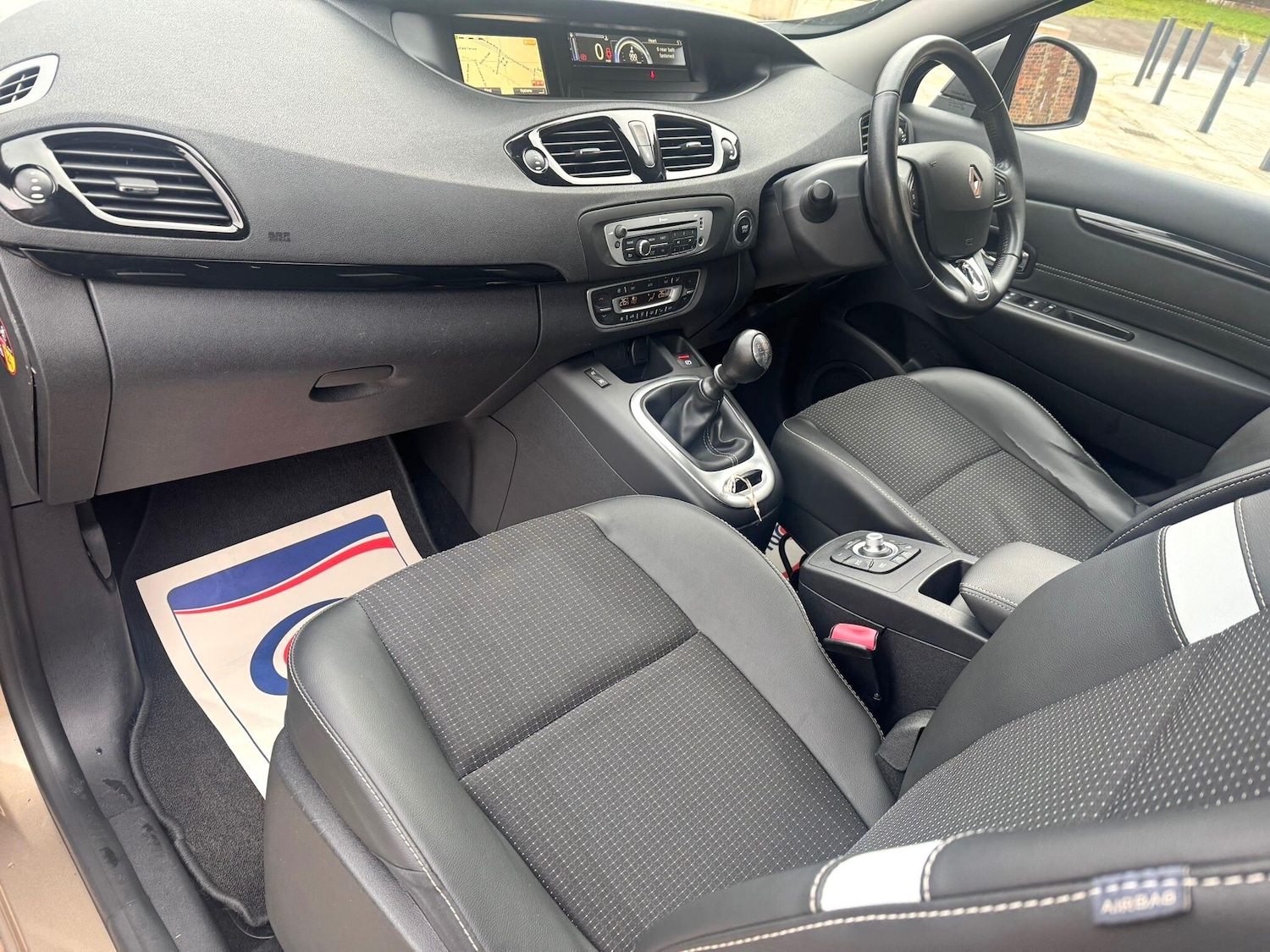 Used Renault Scenic 2015 for sale - 77331086: Photo 31