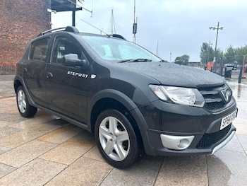 Used Dacia Sandero Stepway 2014 for sale - 79426380: Photo
