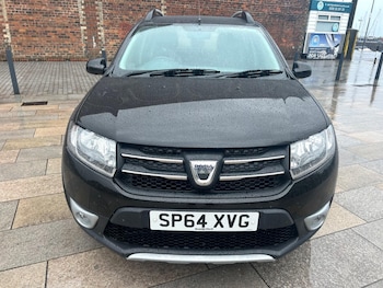 Used Dacia Sandero Stepway 2014 for sale - 79426380: Photo