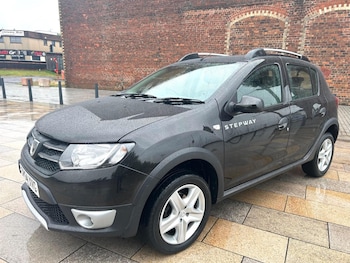 Used Dacia Sandero Stepway 2014 for sale - 79426380: Photo
