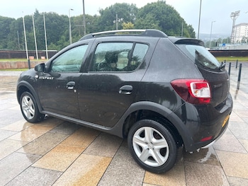 Used Dacia Sandero Stepway 2014 for sale - 79426380: Photo