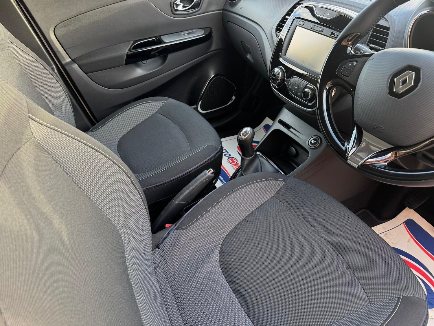 Used Renault Captur 2014 for sale - 76765644: Photo 36