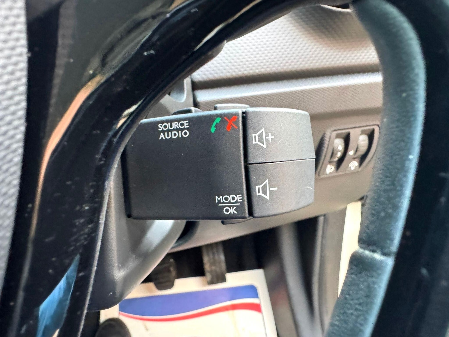 Used Renault Captur 2014 for sale - 76765644: Photo 41