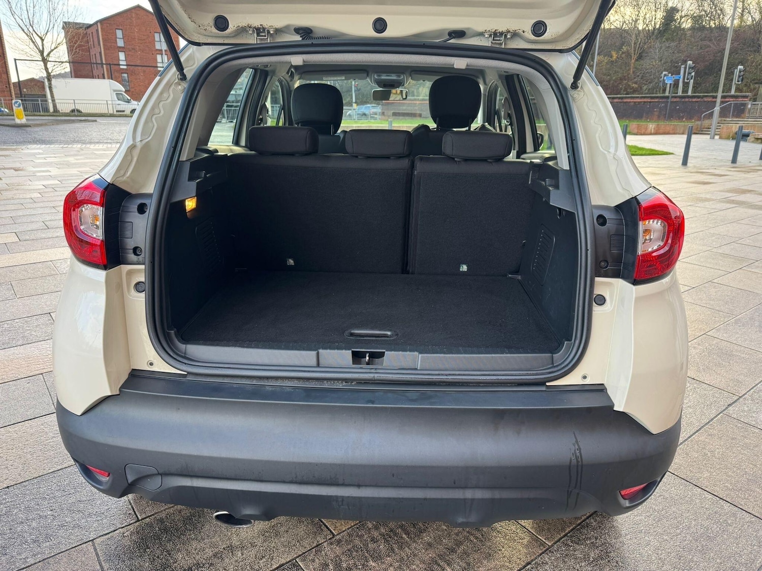 Used Renault Captur 2014 for sale - 76765644: Photo 46