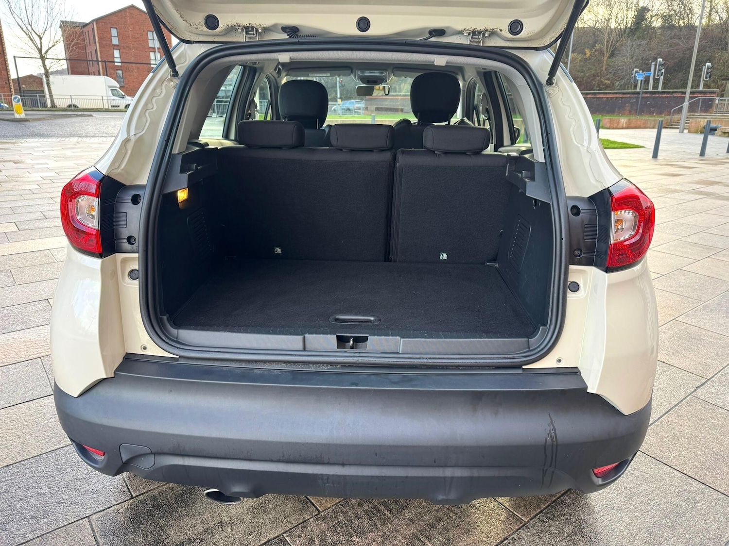 Used Renault Captur 2014 for sale - 76765644: Photo 47