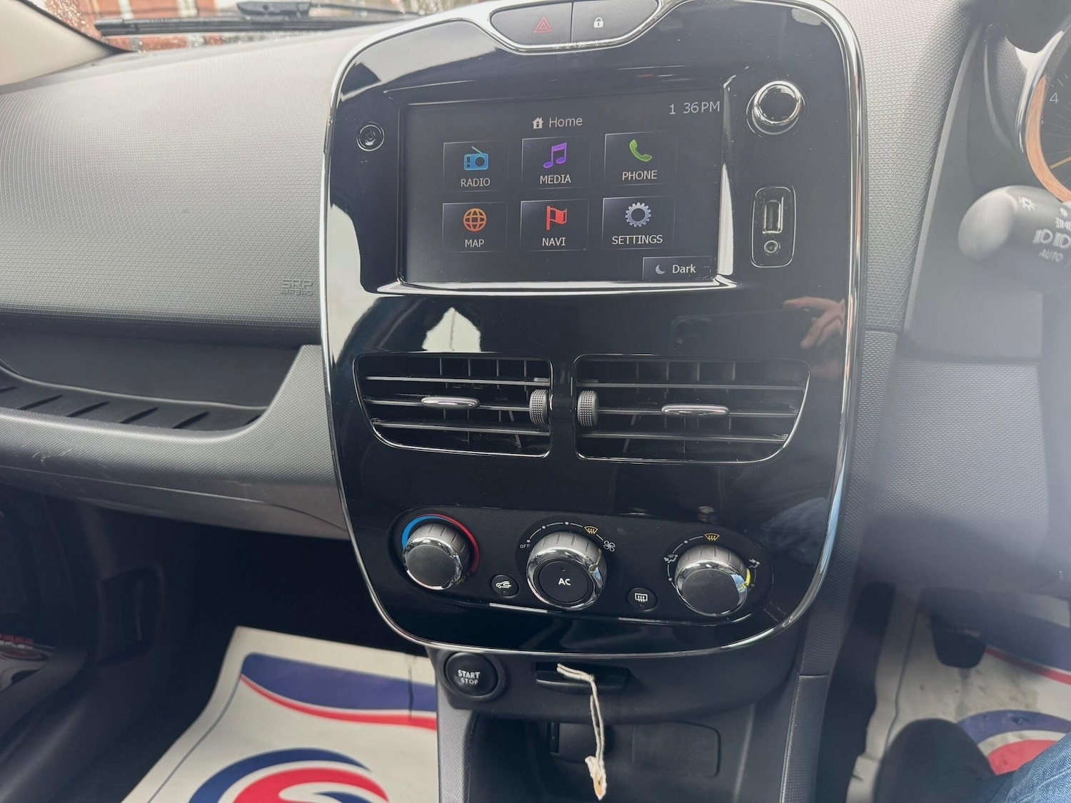 Used Renault Clio for sale - 77824974: Photo 19