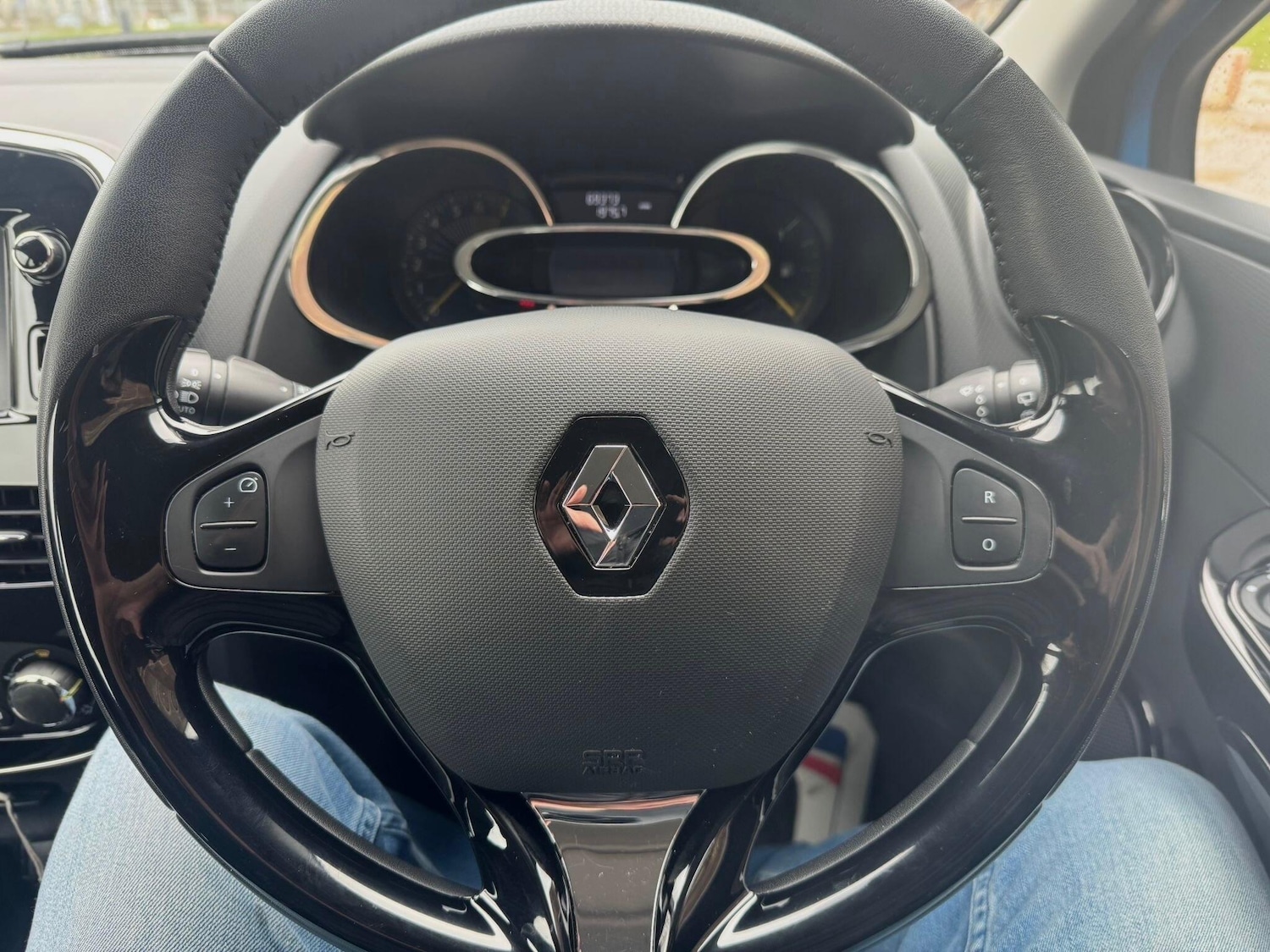 Used Renault Clio for sale - 77824974: Photo 23