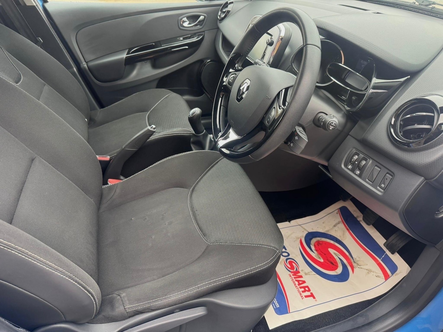 Used Renault Clio for sale - 77824974: Photo 26